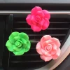 ⁦Fashion Camellia Car Vent Perfume Clip Aromatherapy Car Fragrance Decoration (Random Fragrance)⁩ - الصورة ⁦4⁩