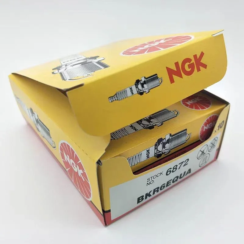 4 قطعة الأصلي NGK BKR6EQUA 6872 سبائك النيكل اعة لأودي A6 A8 S4 فولكس فاجن فايتون 2004-2016 4.2L BGH طوارق