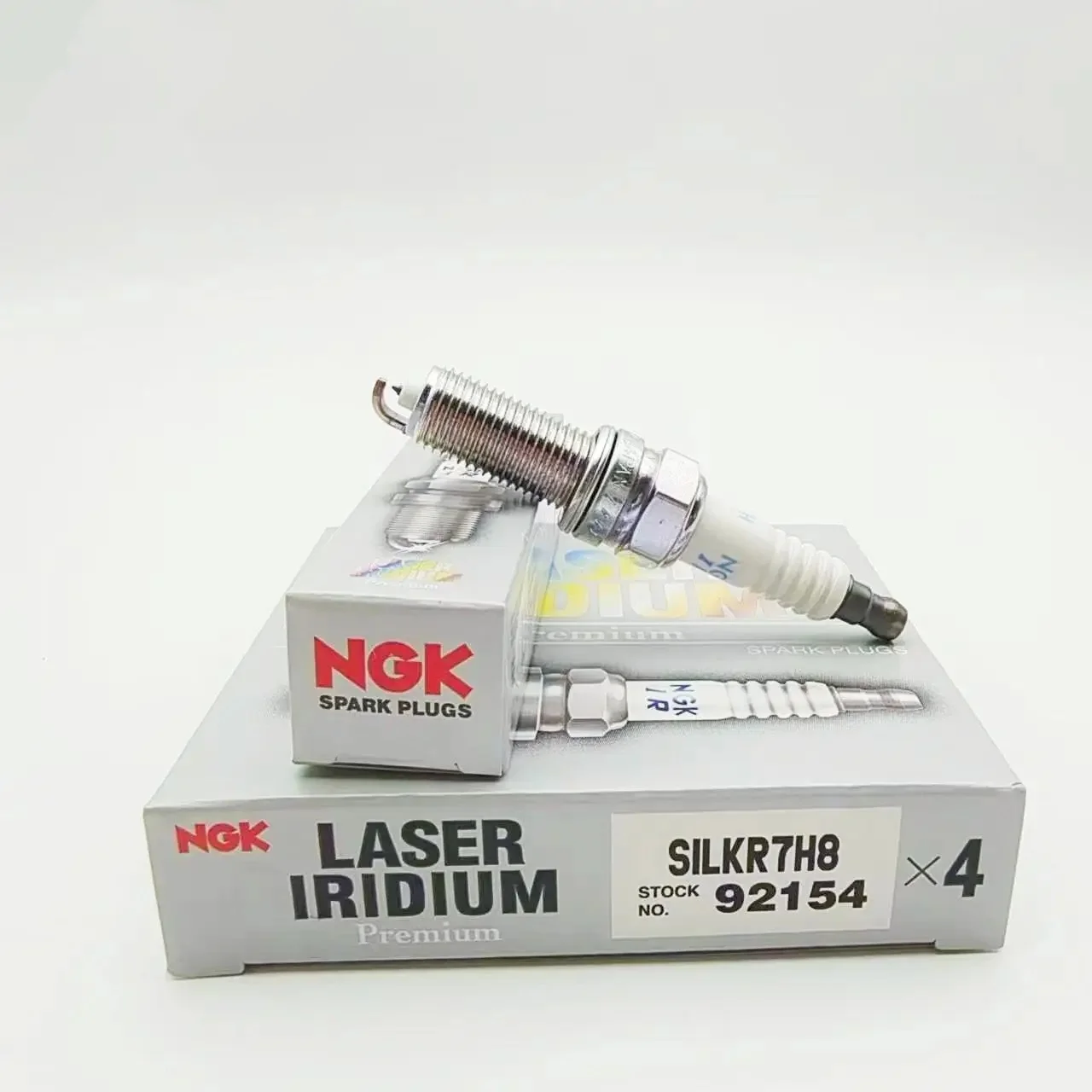 4 قطعة الأصلي NGK SILKR7H8 92154 العلامة التجارية الجديدة ليزر إيريديوم البلاتين شرارة التوصيل الشموع لميتسوبيشي الكسوف كروس 2018- 1.5T 4B40